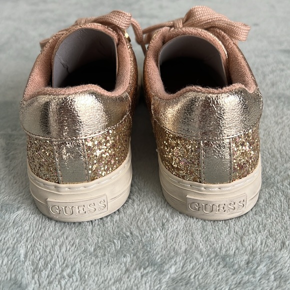 Guess metallic glitter laced sneakers 5.5M - Picture 3 of 6